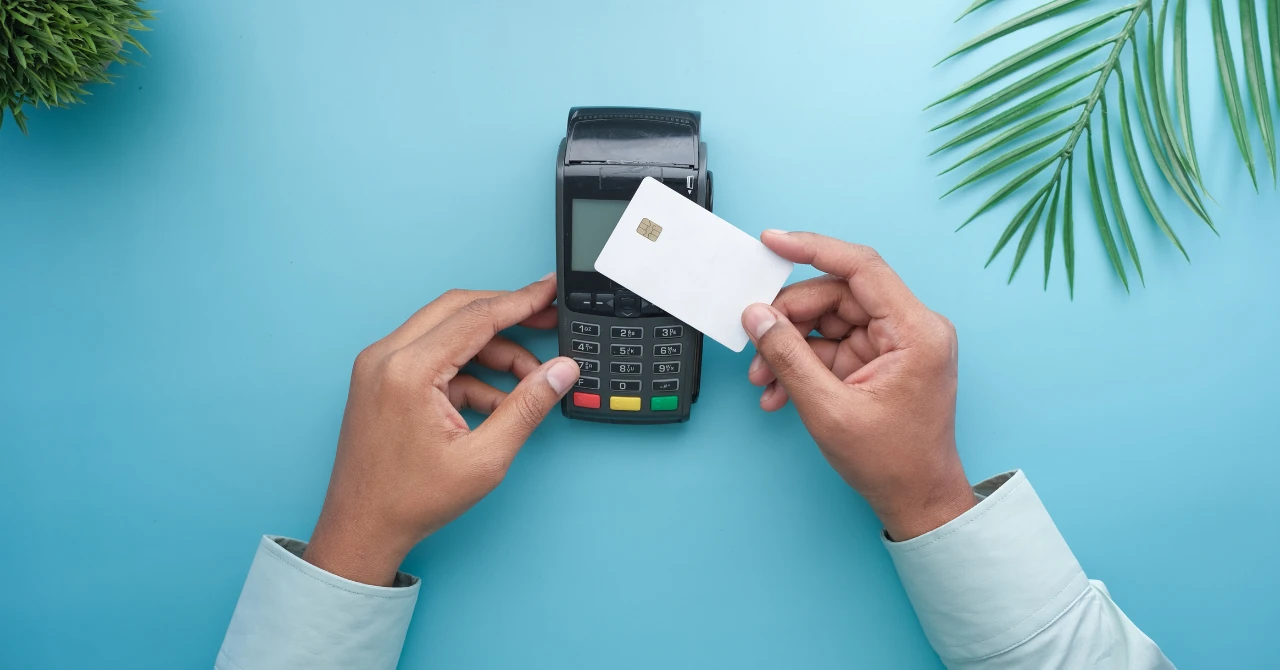 クレジットカードのシステム障害はなぜ全国規模に？国際ブランドの通信障害と、いざという時の対処法を解説